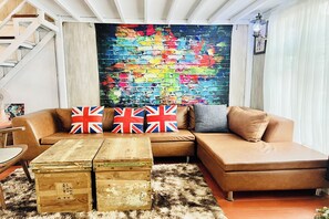 Living area - Bann Kam B&B (Krabi)