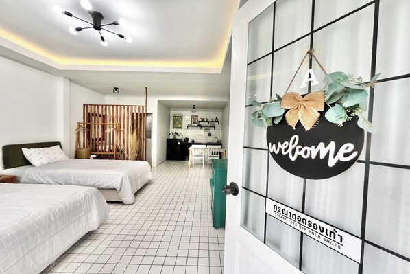 Standaard Twin kamer, balkon | Een bureau, gratis wifi, beddengoed