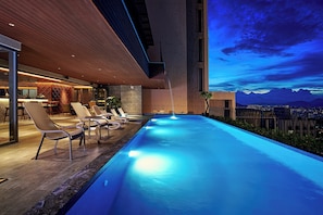 Outdoor pool - Champton Nha Trang (Nha Trang)