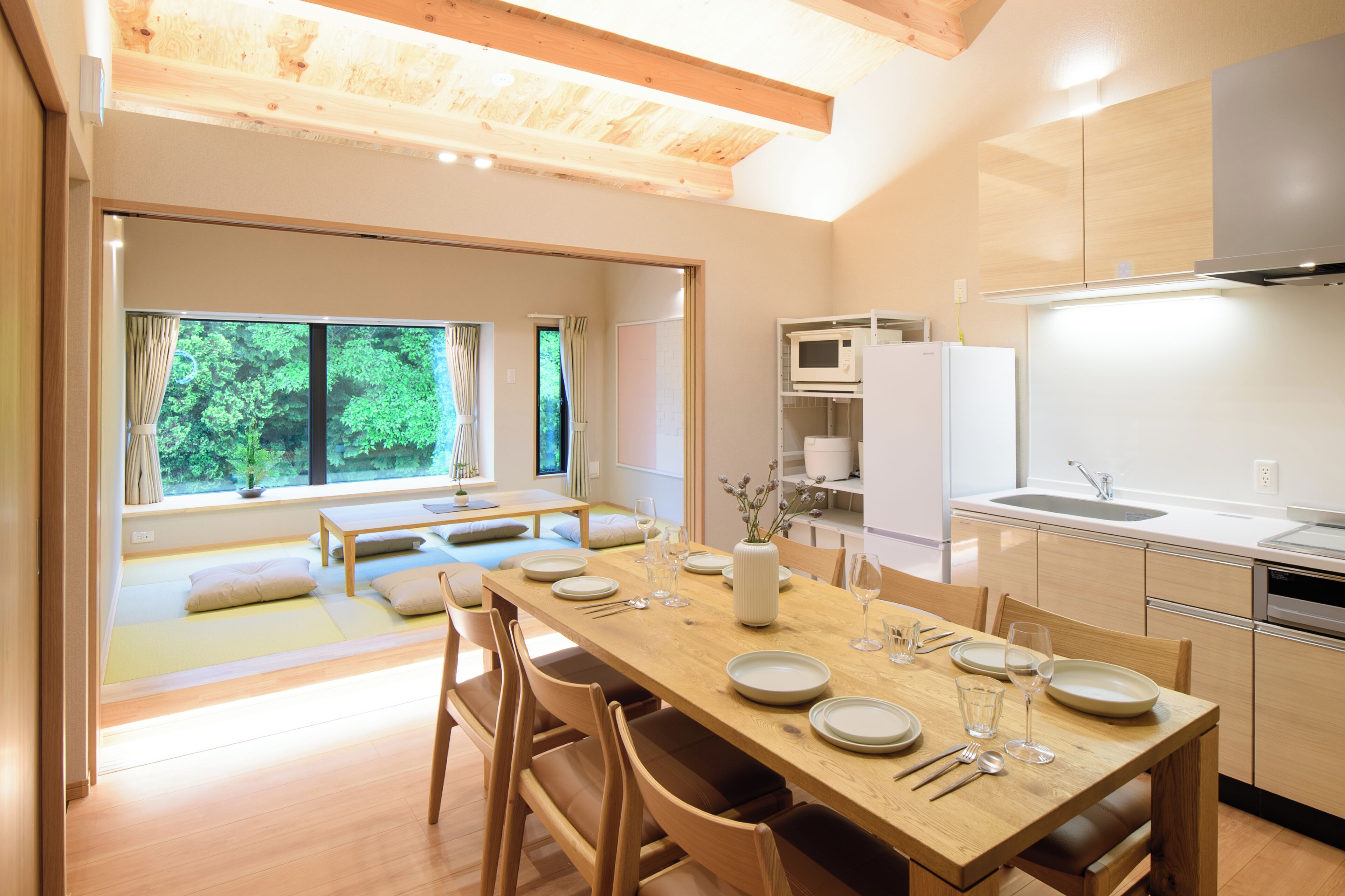 Makan di kamar