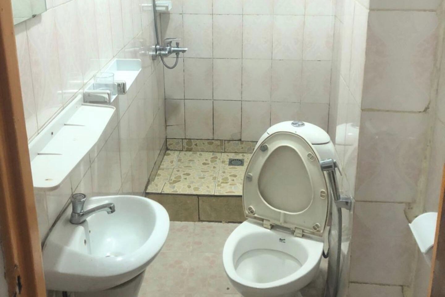 淋浴設備、風筒、提供毛巾