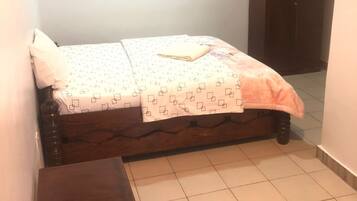 10 quartos, Wi-Fi, roupa de cama, acesso para cadeiras de rodas