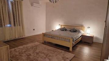 2 camere, ferro/asse da stiro, Wi-Fi, lenzuola