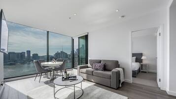 Two Bedroom Two Bathroom Apartments with Stadium & Harbour Views | Blackout drapes, iron/ironing board, cribs/infant beds, free WiFi