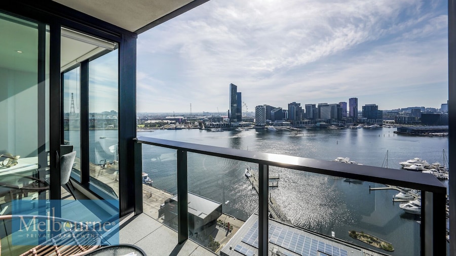 MPA - Stadium and Harbour Views