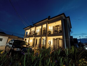 Exterior - Apartment - Sleeps 4 - Parking - Balcony (Kigali)
