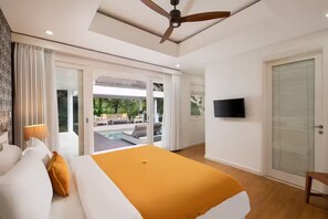 4 bedrooms, iron/ironing board, WiFi, bed sheets - 4 bdr Jungle Oasis in Pererenan (Bali)