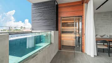 Apartamento superluxo, 1 quarto, sacada, vista para a cidade | Terraço/pátio