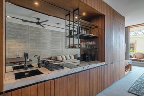 One-Bedroom Apartment with Balcony | Private kitchen