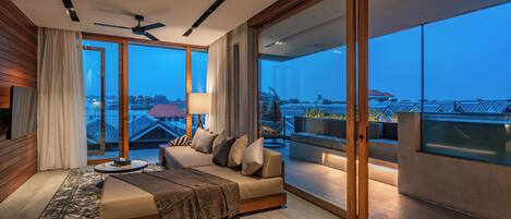Luxury Apartment, 1 Bedroom, Balcony, City View | Living area