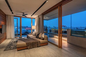 Appartement Luxe, 1 chambre, balcon, vue ville | Coin séjour | Télévision à écran plat