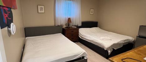 3 bedrooms, bed sheets