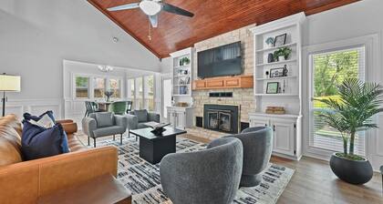 Austin Music Retreat - Spacious 5BR home w/ private pool & game room near Austin