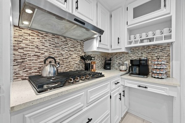 Microwave, oven, stovetop, dishwasher