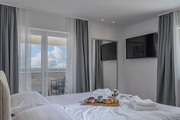 4 habitaciones, tabla de planchar con plancha y wifi gratis 