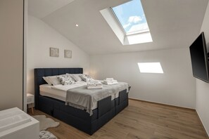 2 bedrooms, iron/ironing board, free WiFi, bed sheets - Luxury Seaview Apartman 5 Desamani 975, Kostrena, Croatia (Kostrena)