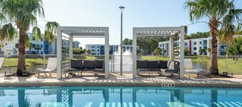 Daytona 2BR w/ Parking Family & Pet Friendly