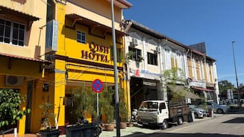 施設の正面