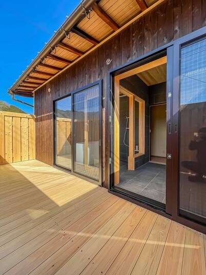 Comfortable 150-year-old traditional Japanese-style inn near the ruins of Takeda Castle floating on the sea of clouds.