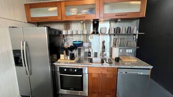 Microwave, oven, stovetop, dishwasher