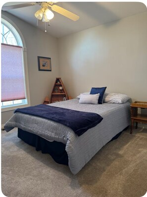 Bügeleisen/Bügelbrett, WLAN, Bettwäsche