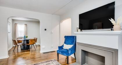 Walk to Wesley Hospital - Pickle Ball & Bikes!