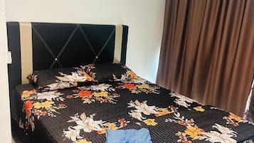 Standard Double Room | Free WiFi, bed sheets