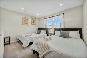 5 bedrooms, desk, iron/ironing board, travel cot