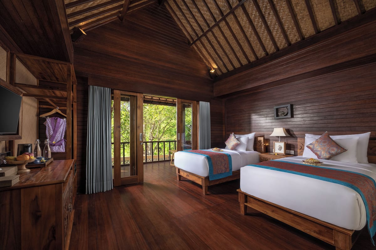 Seaside Wooden Lodge Twin with Daily Afternoon Tea