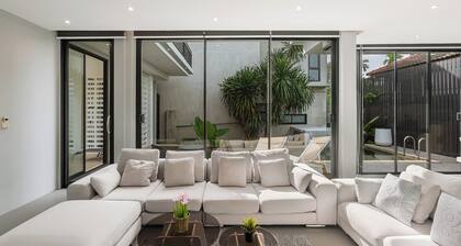 3-Bedroom Wallaya pool villa in Bangtao