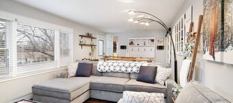 Adorable & Charming Single-Family Home!