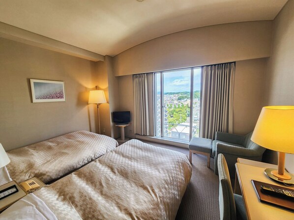 Desk, free WiFi, bed sheets