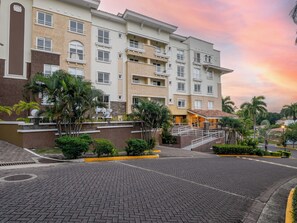 Exterior - Mahogany Suites (Rousseau)