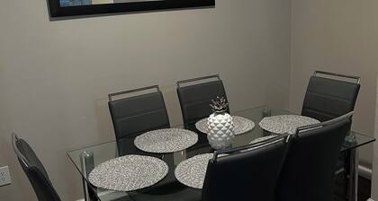 Spacious 2BR Near Lake Houston, Wi-Fi + Free Parking
