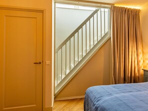 2 bedrooms, Internet