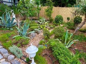 House (Three Bedroom House) | Garden