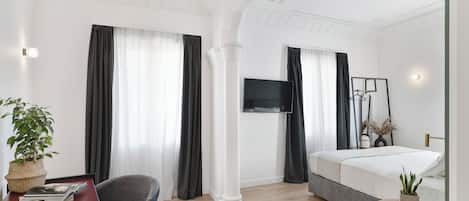 Executive Double Room, City View