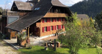 Hübeli Lodge, in the deep Emmental valley with endless hiking & biking trails
