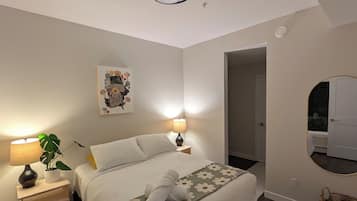 2 makuuhuonetta, silitysrauta/-lauta, Wi-Fi, vuodevaatteet