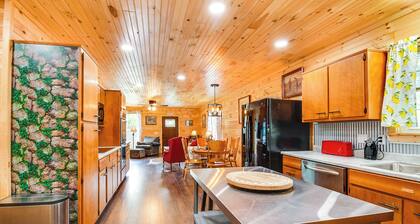 18 Mi to Red River Gorge: Beattyville Retreat