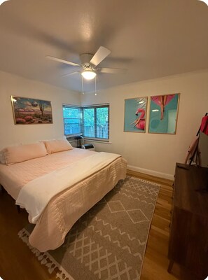 3 bedrooms, WiFi, bed sheets