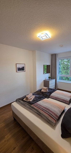 2 bedrooms, in-room safe, travel crib, free WiFi