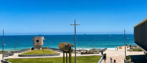 Na praia