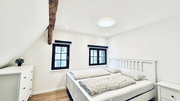 Business Apartment | Blendingsgardiner, strykejern/-brett og wi-fi (inkludert)