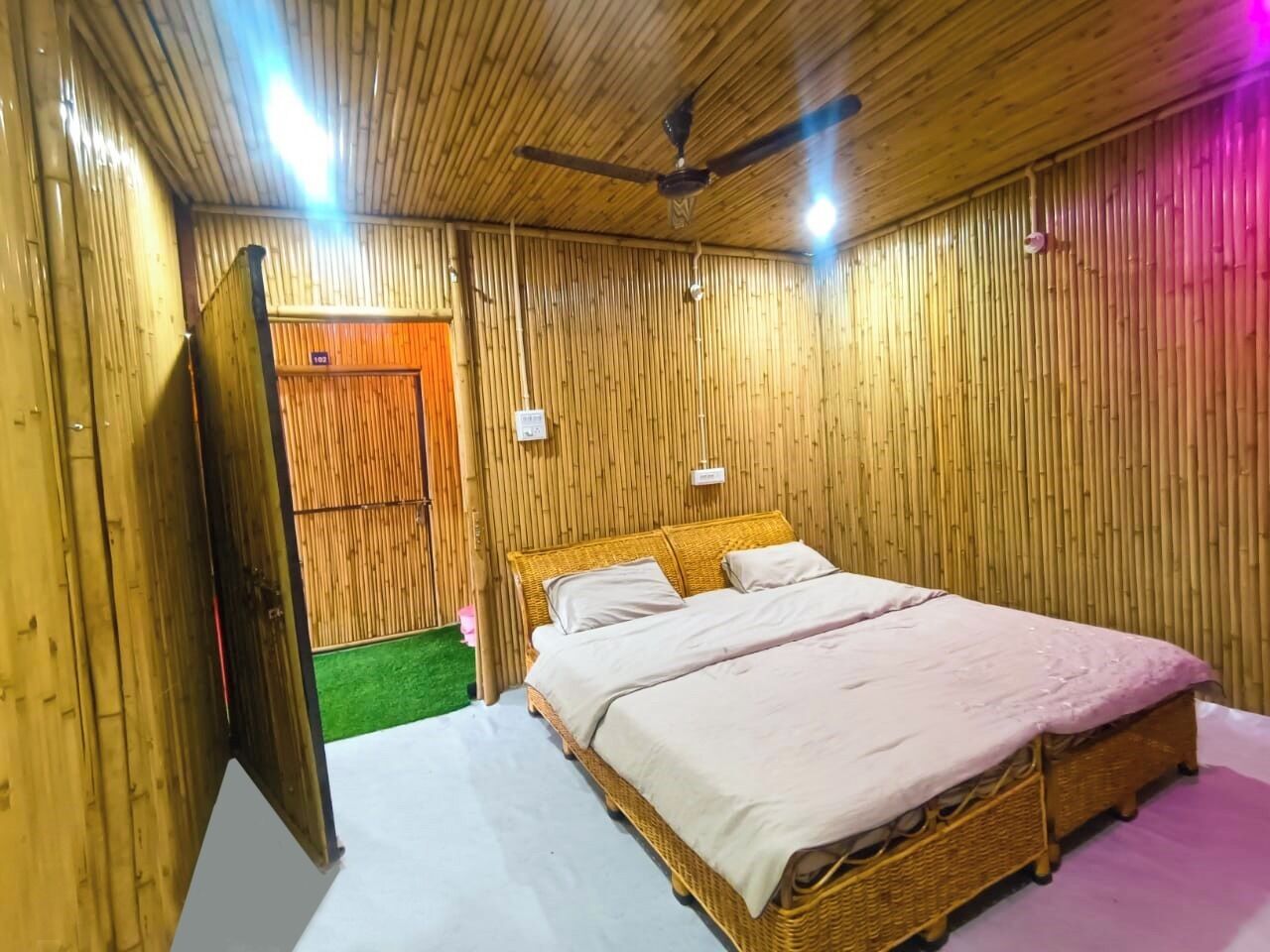 豪華雙人房, 非吸煙房, 山景 | 書桌、免費無線上網