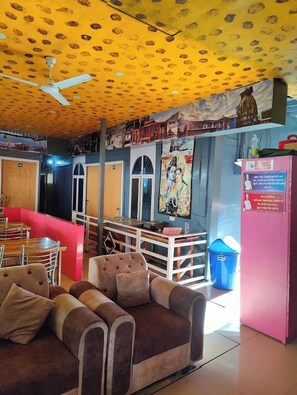 Interior - Hotel Vivek Guptkashi (Ukhimath)