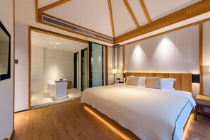 Rideaux occultants, fer et planche à repasser, Wi-Fi gratuit