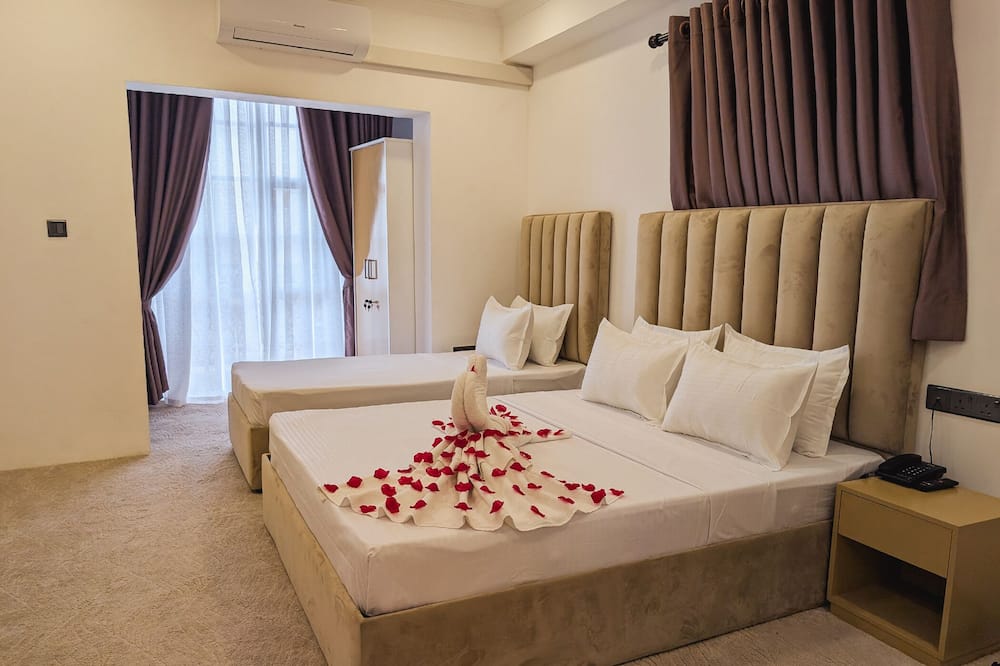 Kings Grand Hotel