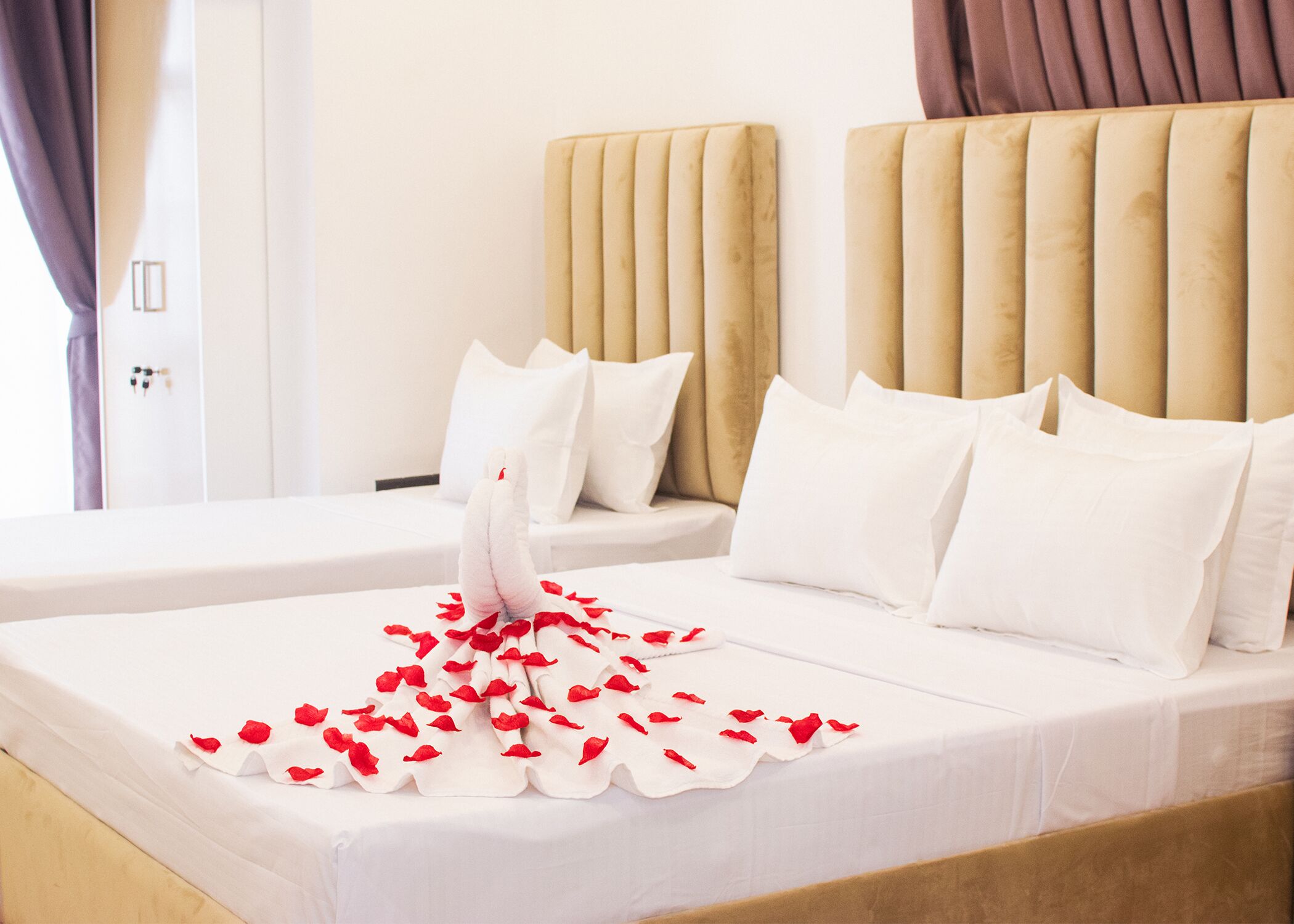 Photo - Kings Grand Hotel