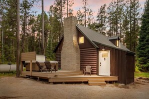 Property grounds - Raven's Rest at Macks Inn | Hot Tub | 20 MI to YNP (Island Park)